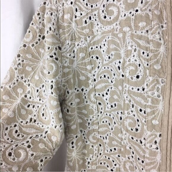 Chico’s Linen Beige Eyelet Open Jacket Size Medium 8 - Picture 4 of 12